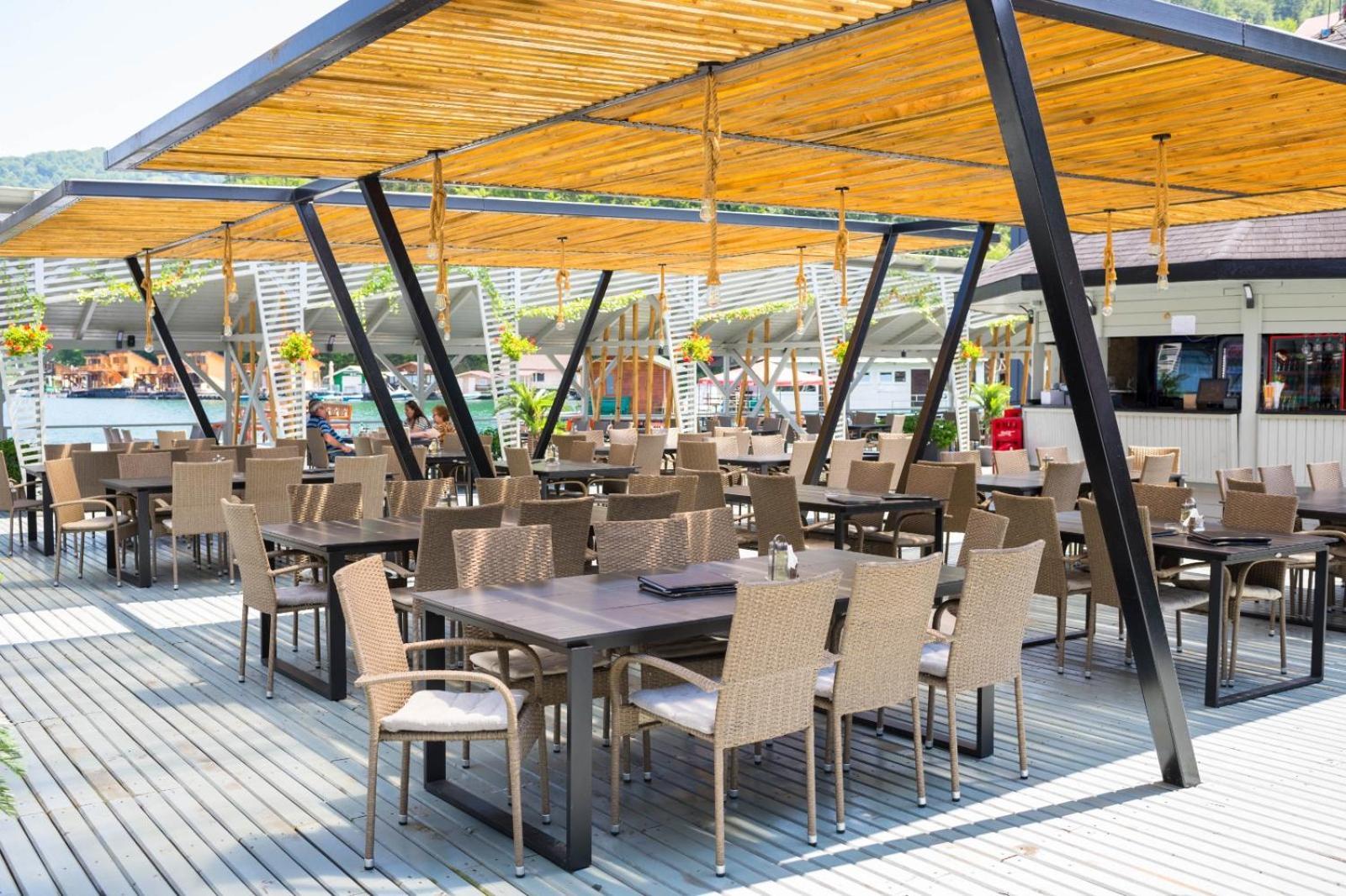 Hotel Pescarus Port Bicaz Exteriér fotografie